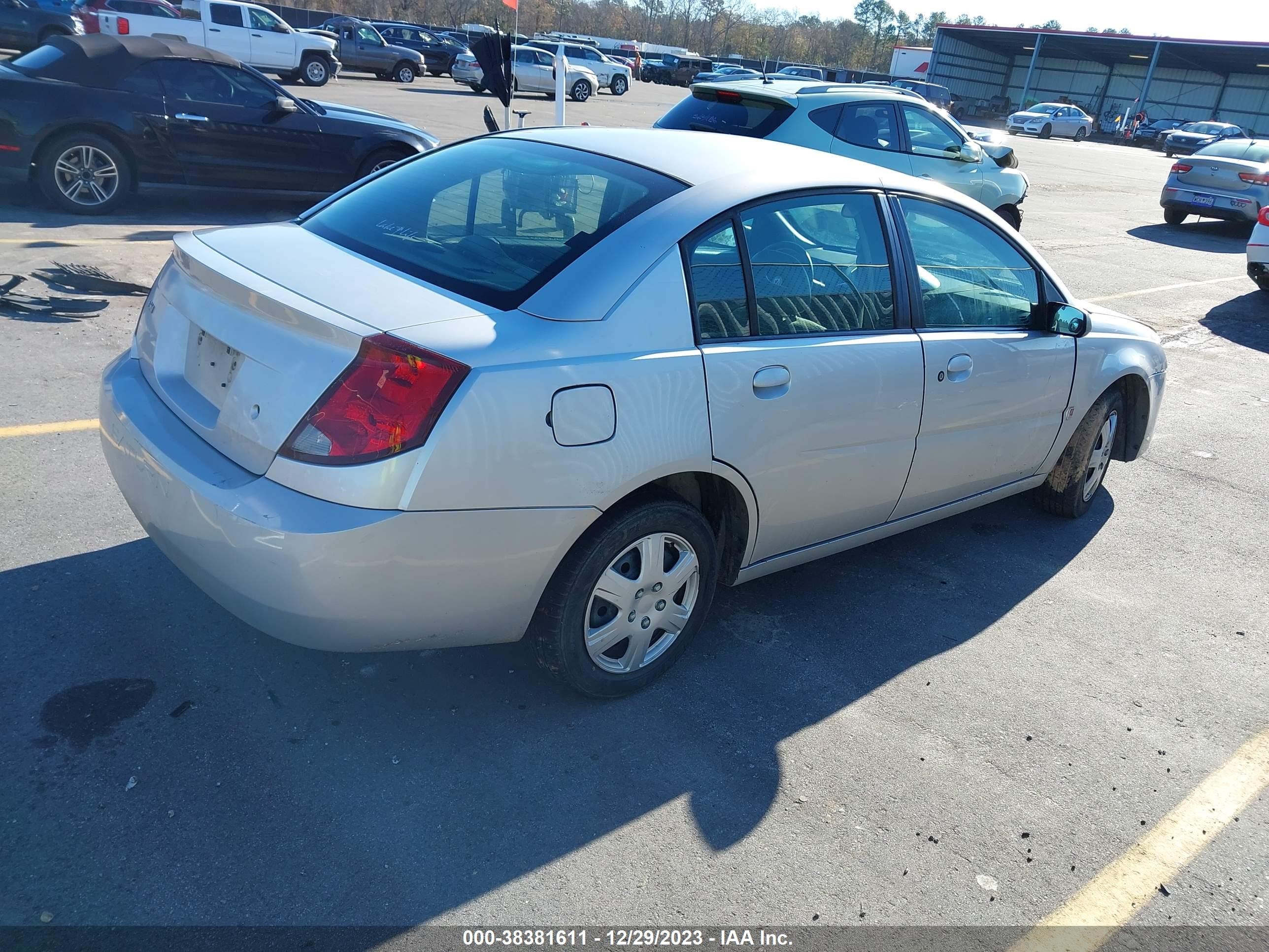 Photo 4 VIN: 1G8AJ52F15Z107202 - SATURN ION 