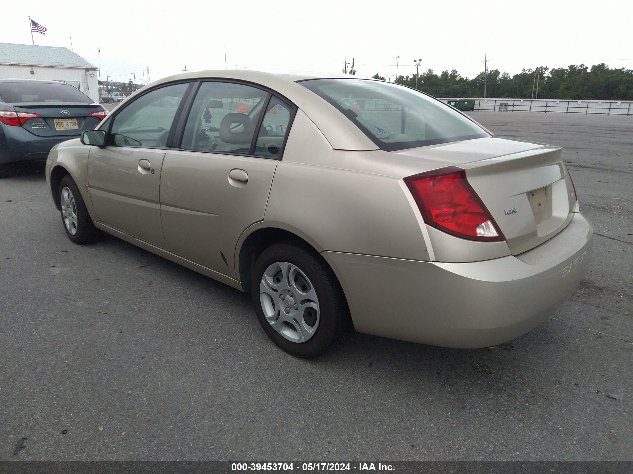 Photo 2 VIN: 1G8AJ52F64Z139058 - SATURN ION 