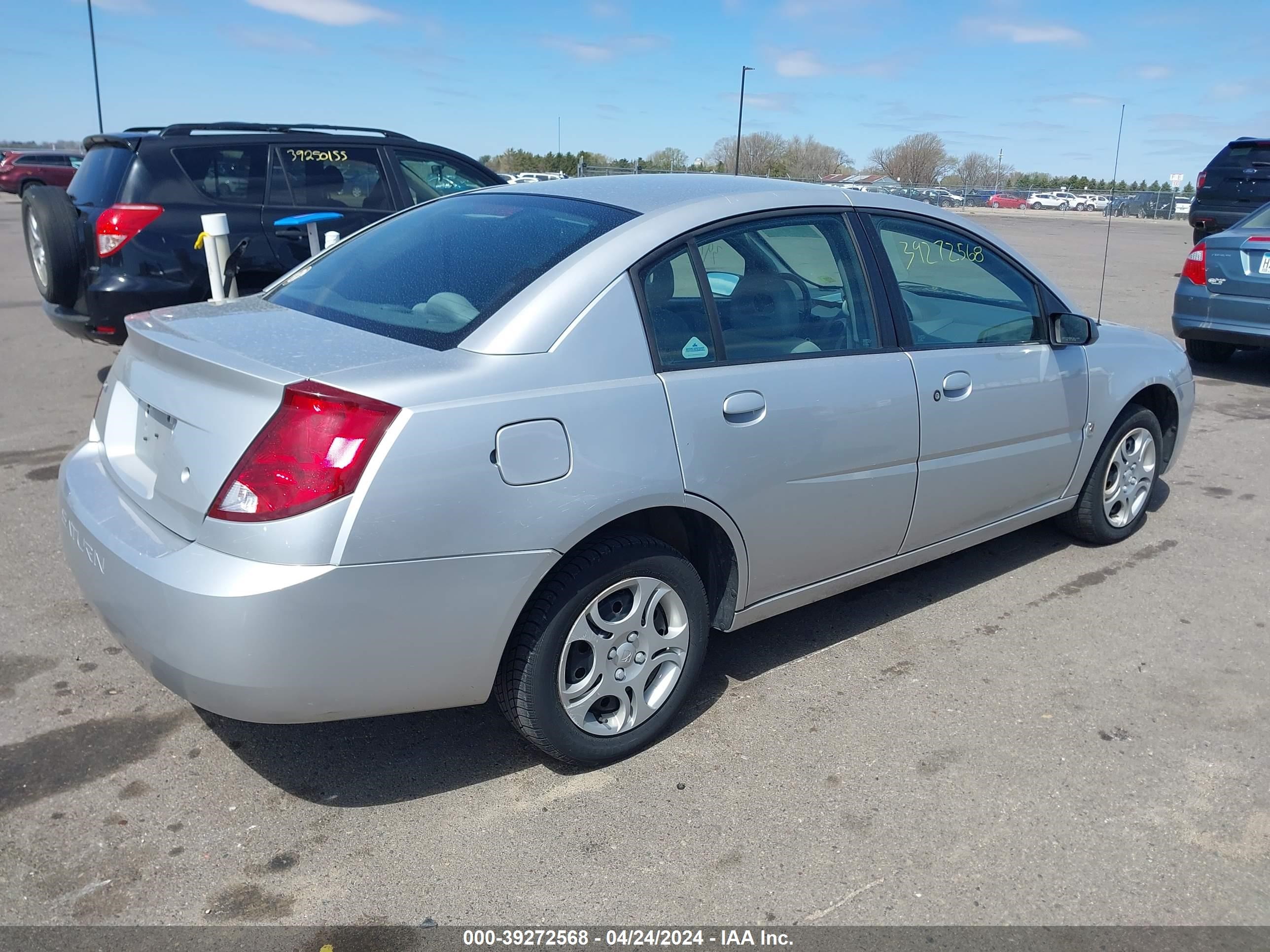 Photo 3 VIN: 1G8AJ52F65Z114940 - SATURN ION 