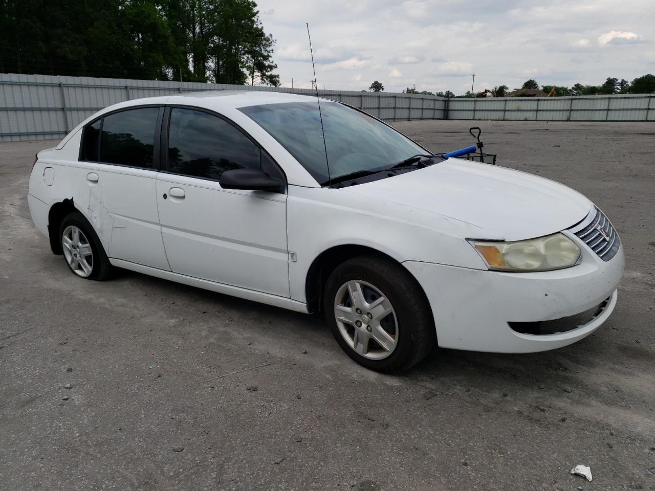 Photo 3 VIN: 1G8AJ55F07Z209878 - SATURN ION 