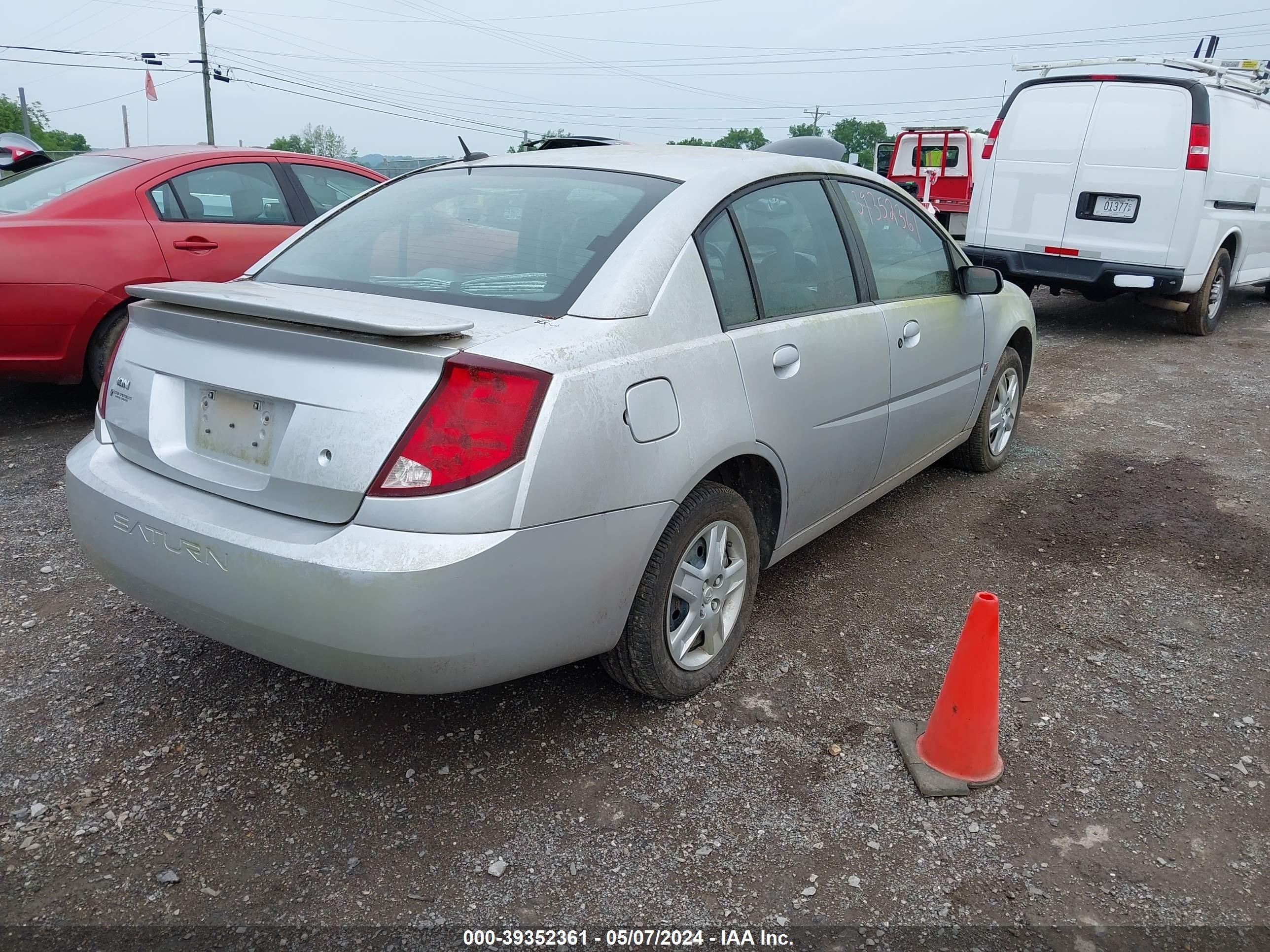 Photo 3 VIN: 1G8AJ55F77Z120843 - SATURN ION 