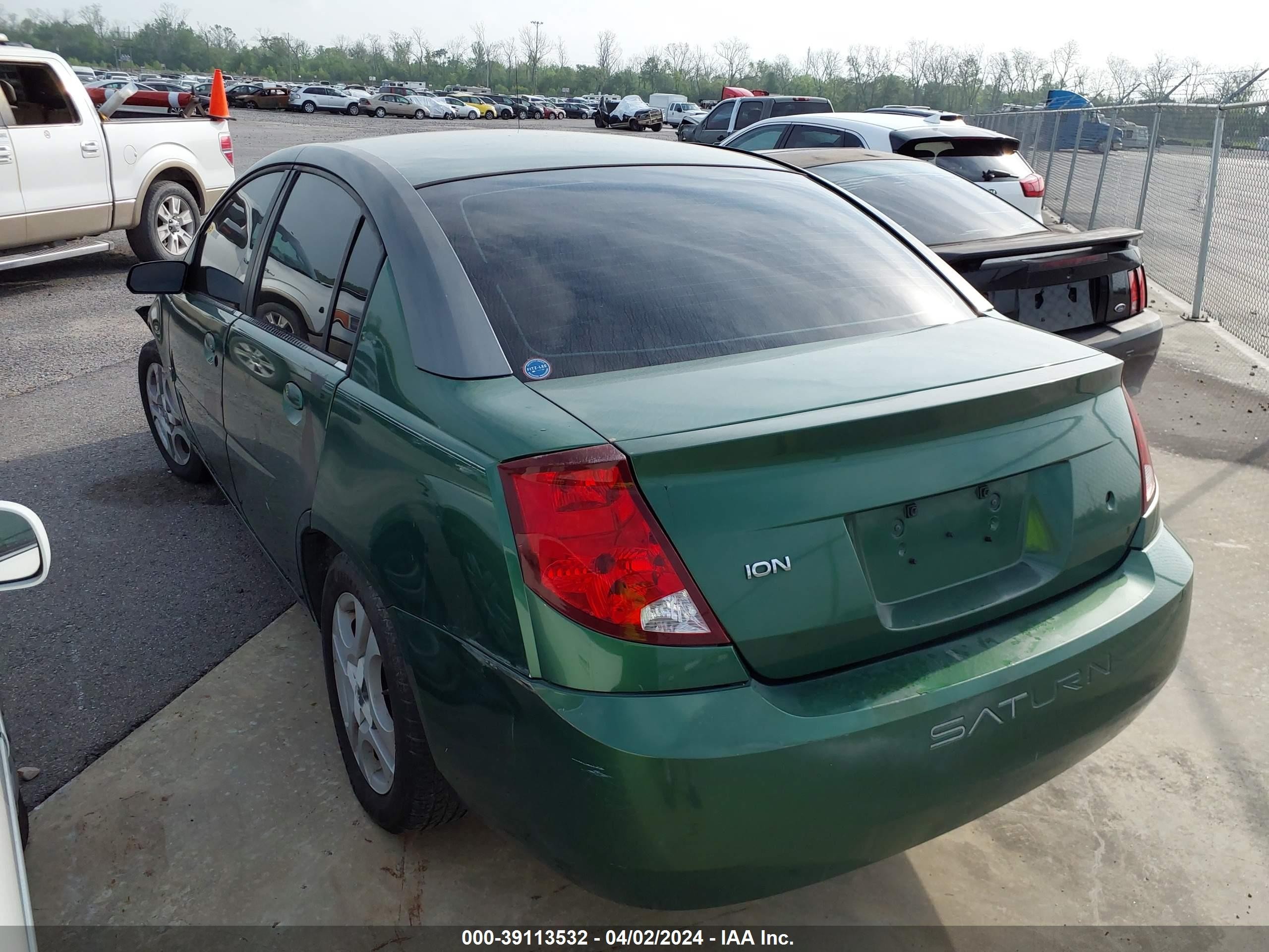 Photo 3 VIN: 1G8AL52F43Z124972 - SATURN ION 