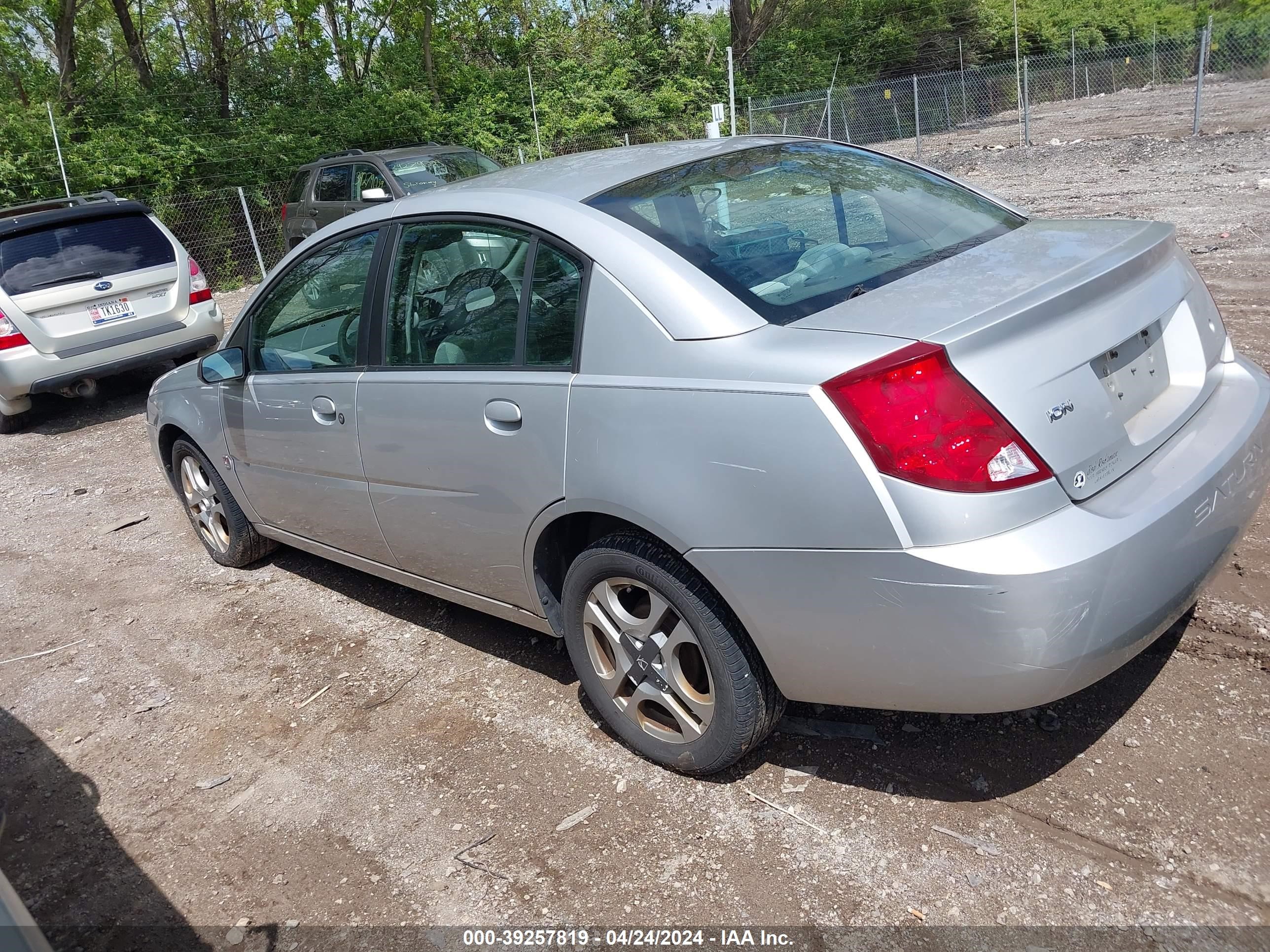 Photo 2 VIN: 1G8AL52F43Z204479 - SATURN ION 