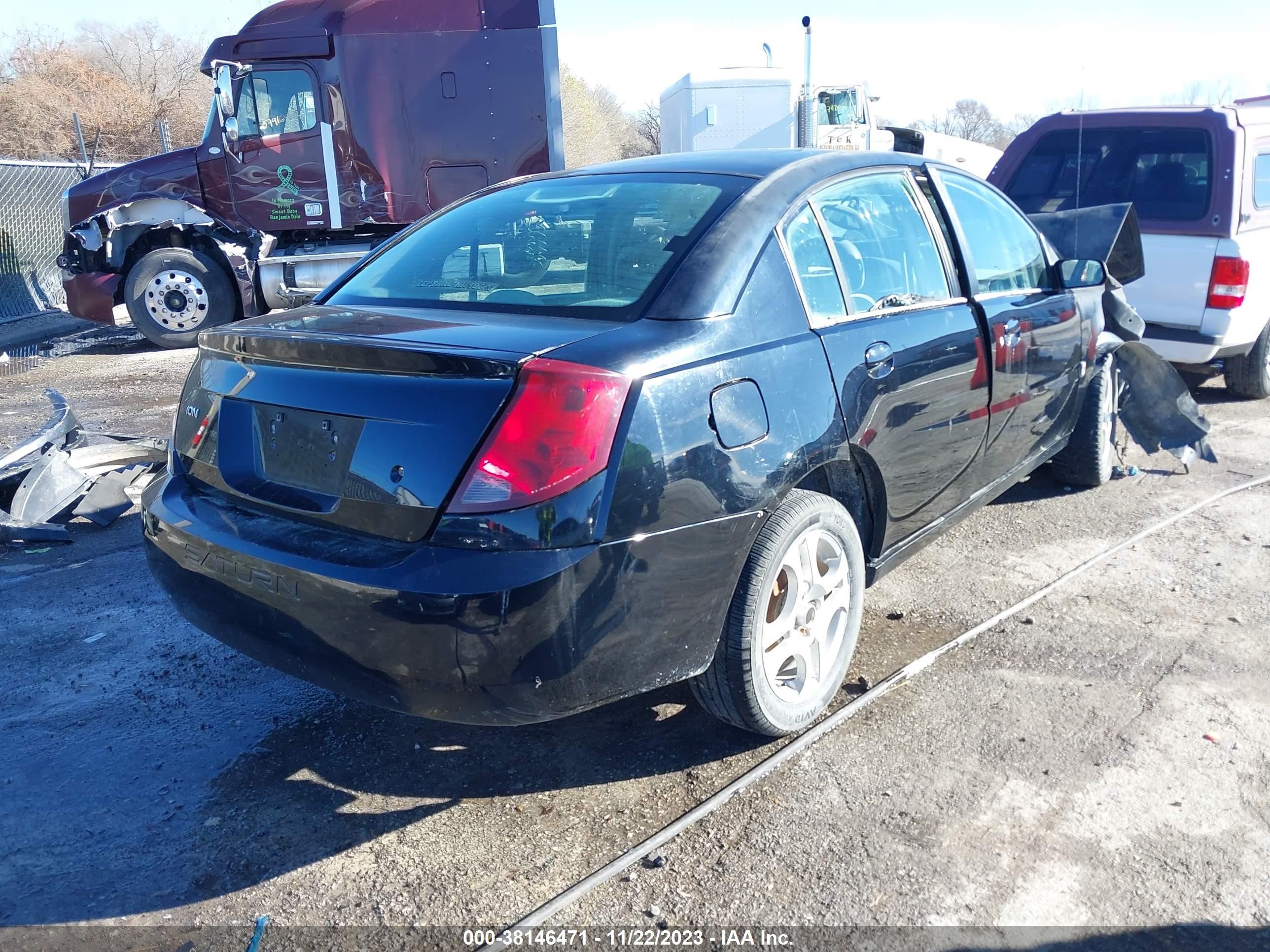 Photo 3 VIN: 1G8AL52F54Z208882 - SATURN ION 