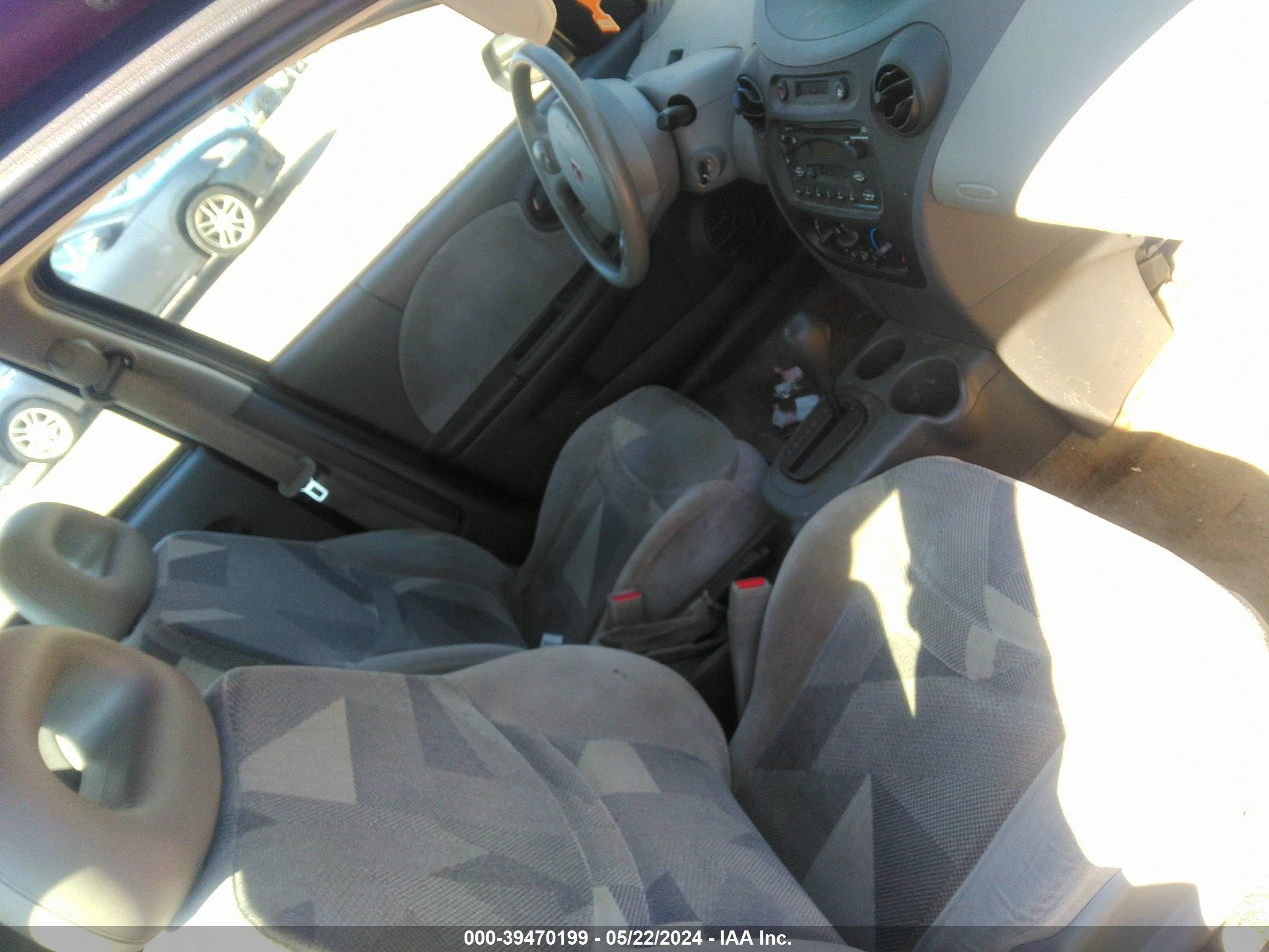 Photo 4 VIN: 1G8AL54F53Z190573 - SATURN ION 