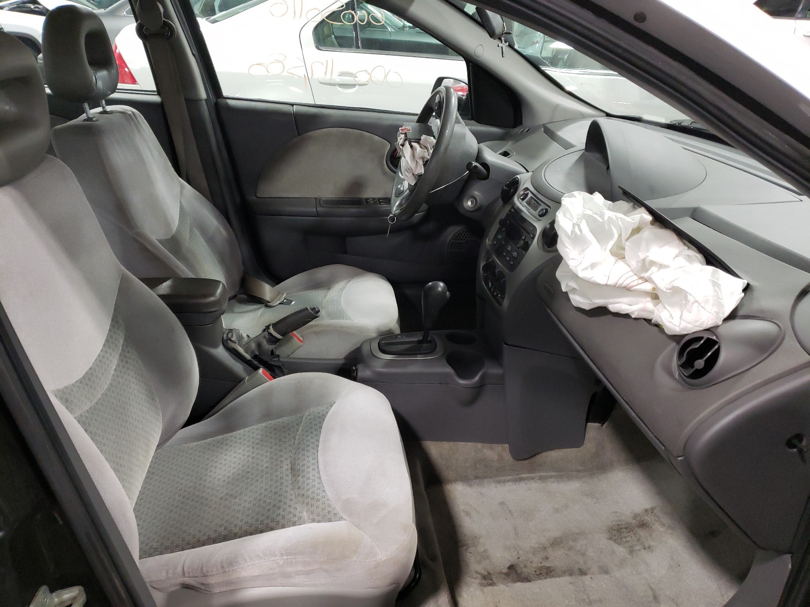 Photo 4 VIN: 1G8AL54F74Z120123 - SATURN ION LEVEL 