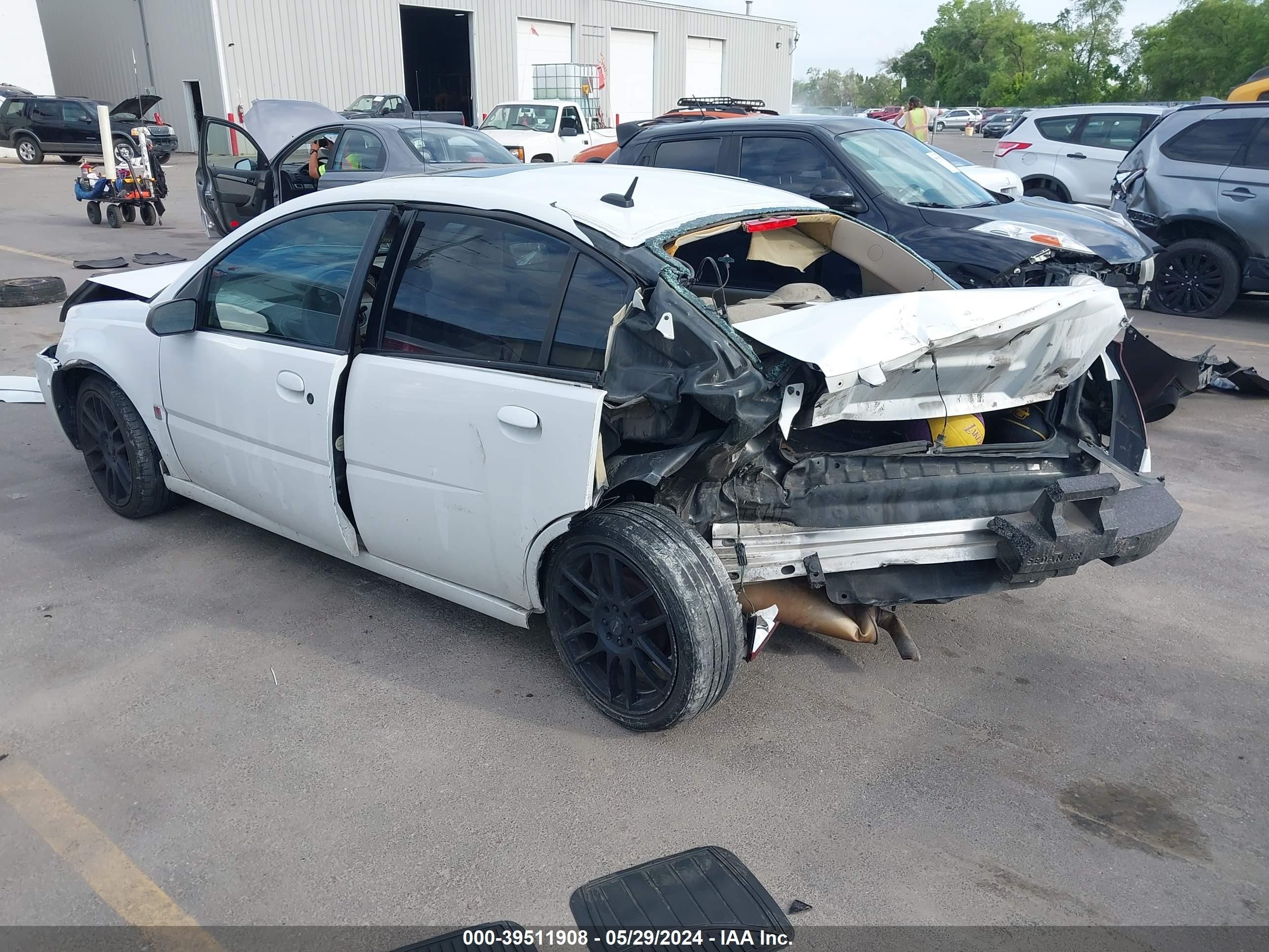 Photo 2 VIN: 1G8AL55F67Z135134 - SATURN ION 