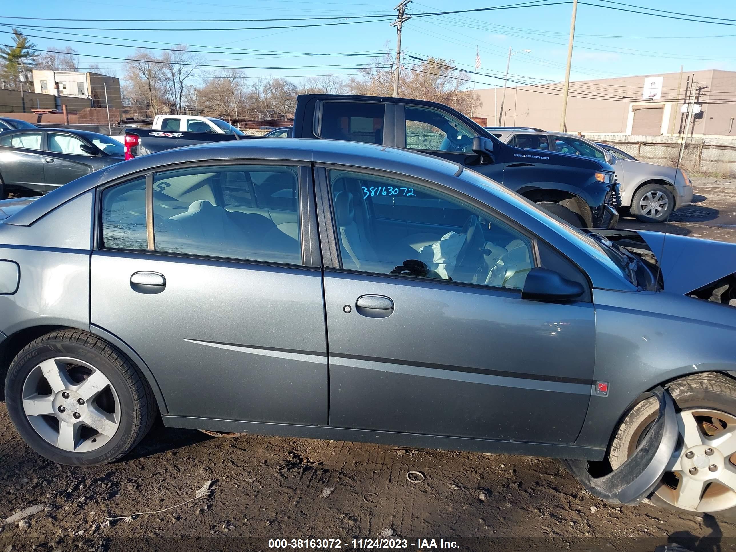 Photo 12 VIN: 1G8AL58F87Z134336 - SATURN ION 