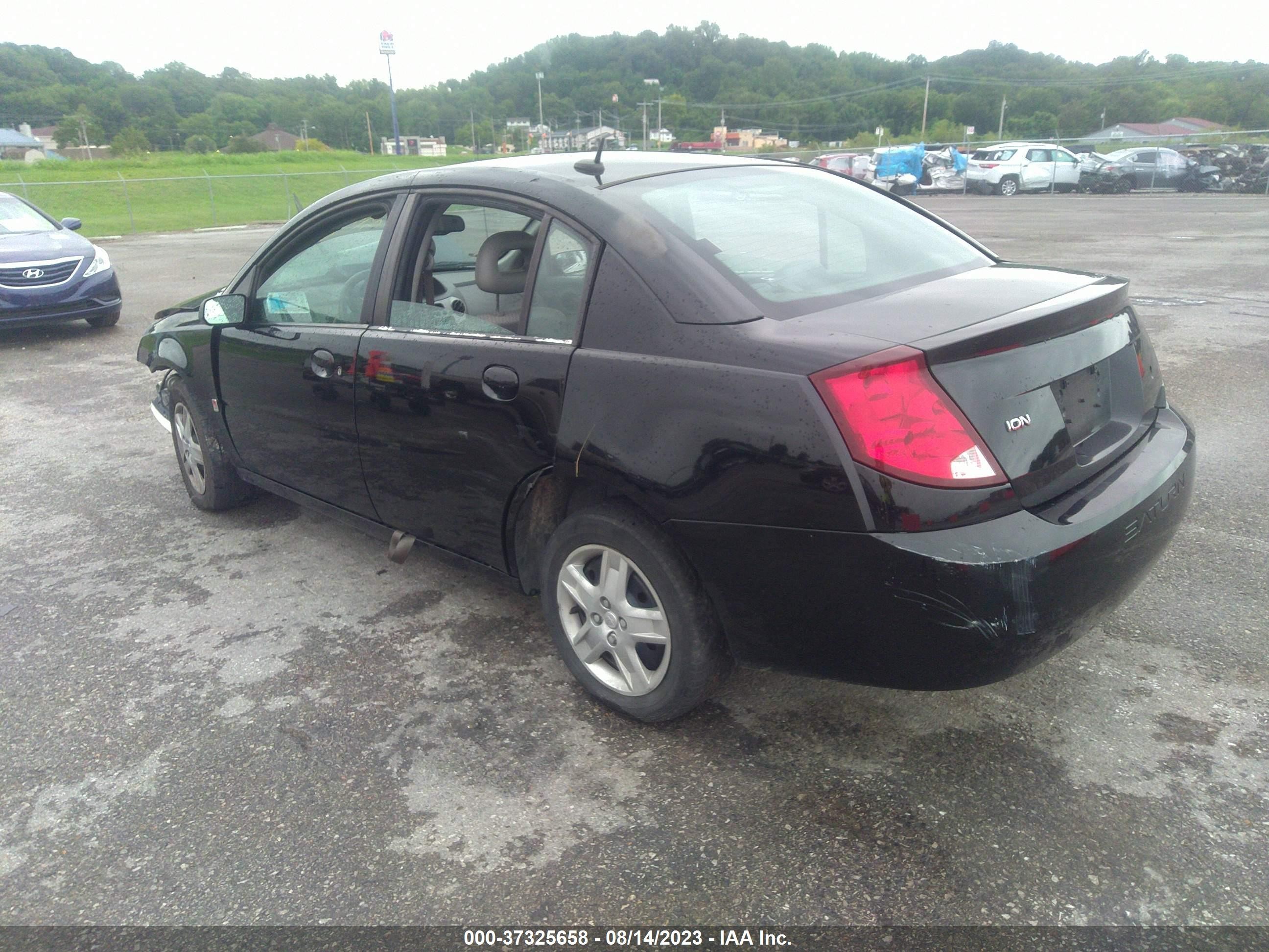 Photo 2 VIN: 1G8AZ55F06Z186576 - SATURN ION 