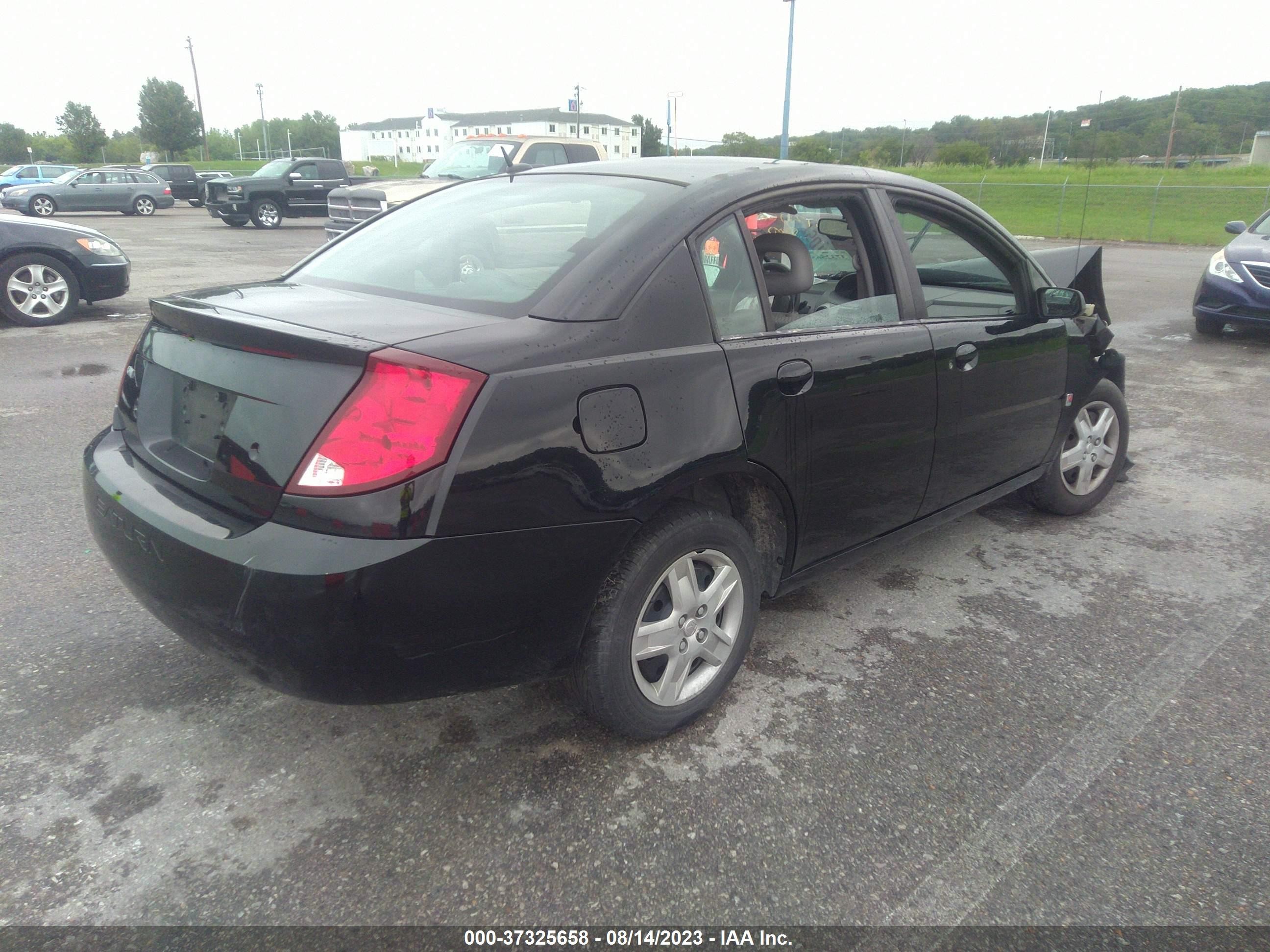 Photo 3 VIN: 1G8AZ55F06Z186576 - SATURN ION 