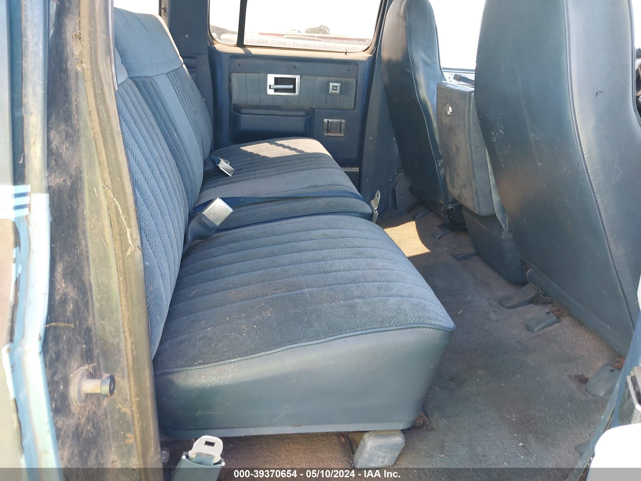 Photo 7 VIN: 1G8GK26J5FF165269 - CHEVROLET SUBURBAN 