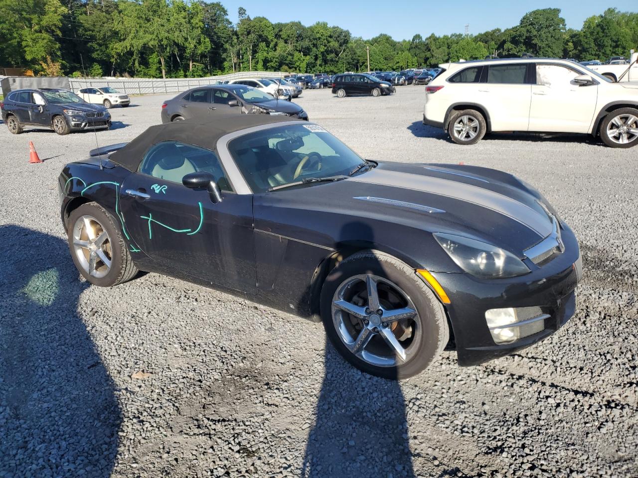 Photo 3 VIN: 1G8MC35B78Y129753 - SATURN SKY 