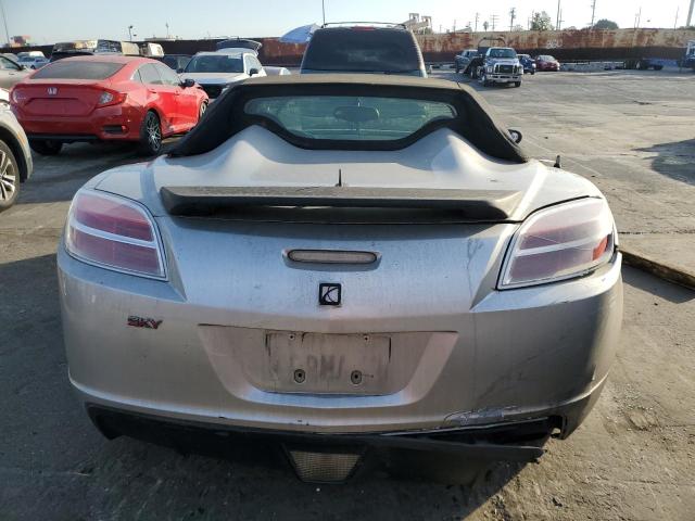 Photo 5 VIN: 1G8MC35BX8Y132825 - SATURN SKY 