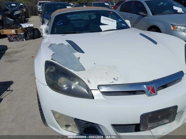 Photo 5 VIN: 1G8MF35X88Y129487 - SATURN SKY 