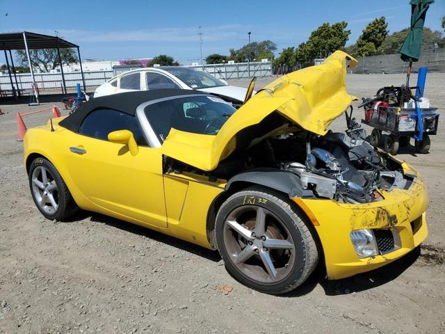 Photo 3 VIN: 1G8MG35X28Y104064 - SATURN SKY 