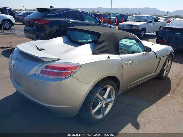 Photo 3 VIN: 1G8MG35X28Y115288 - SATURN SKY 