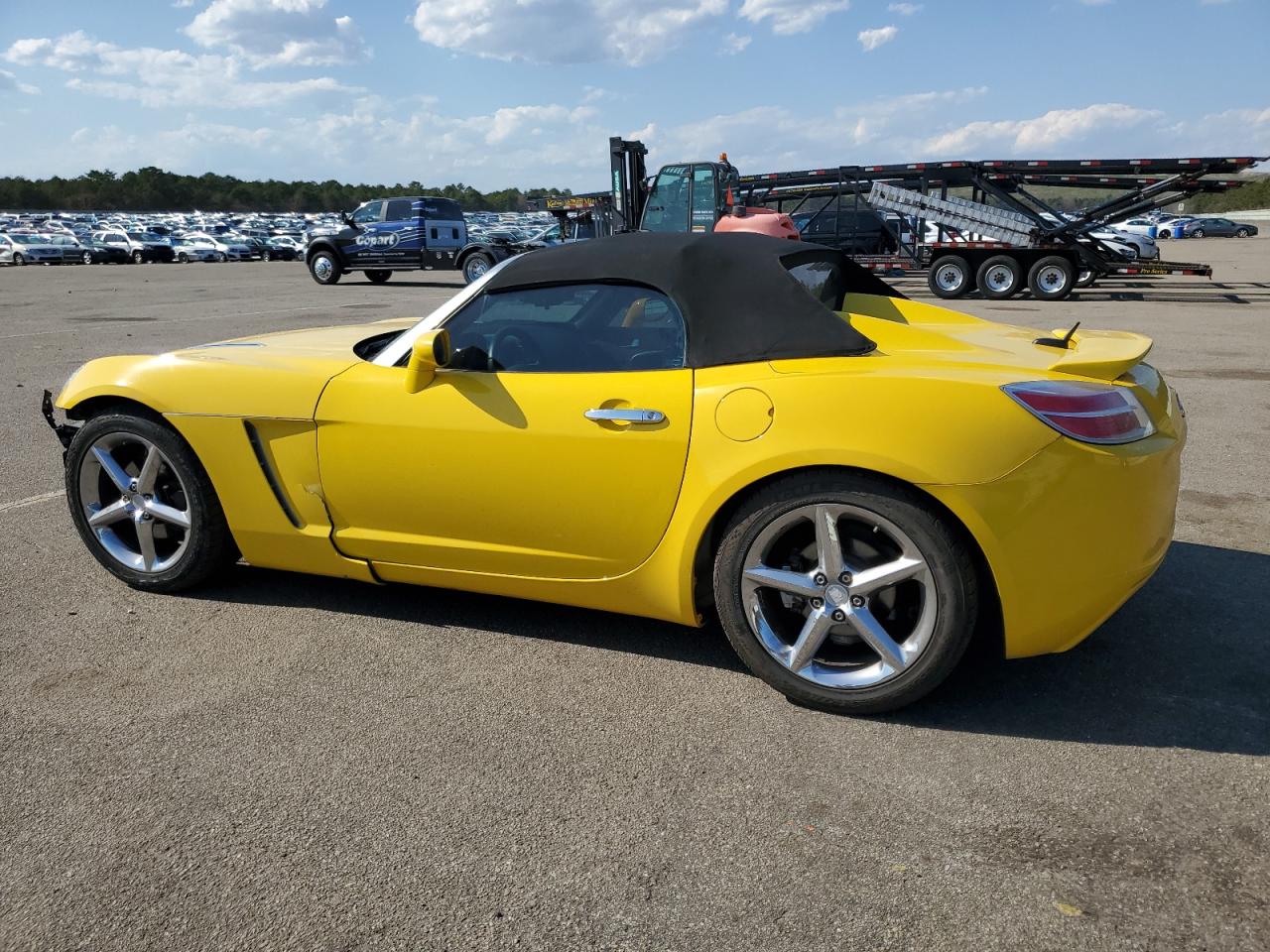 Photo 1 VIN: 1G8MG35X48Y104003 - SATURN SKY 