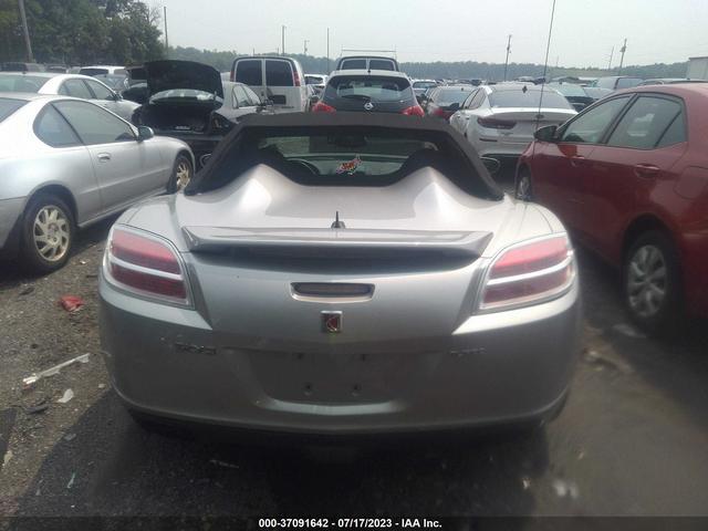 Photo 15 VIN: 1G8MT35X09Y104755 - SATURN SKY 