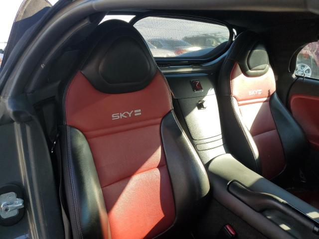 Photo 9 VIN: 1G8MT35X09Y106005 - SATURN SKY REDLIN 