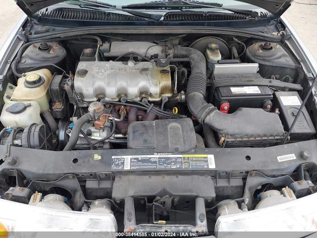 Photo 9 VIN: 1G8ZH52852Z305504 - SATURN SL 