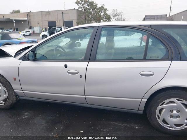 Photo 13 VIN: 1G8ZN8274YZ107507 - SATURN SL 