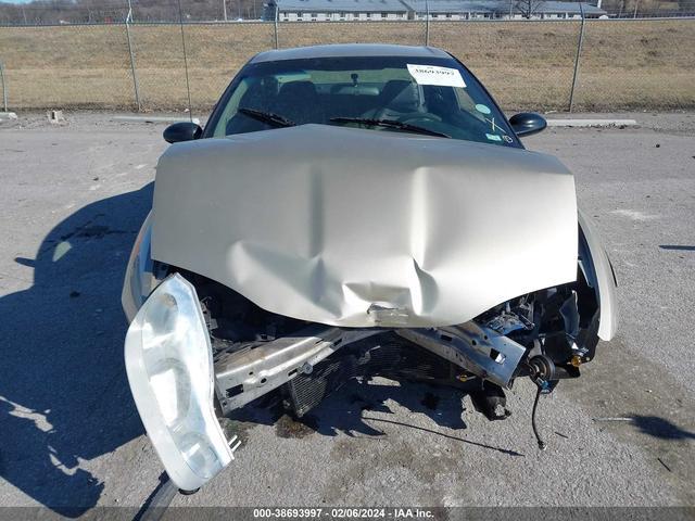 Photo 12 VIN: 1G8ZP12891Z351895 - SATURN SC 