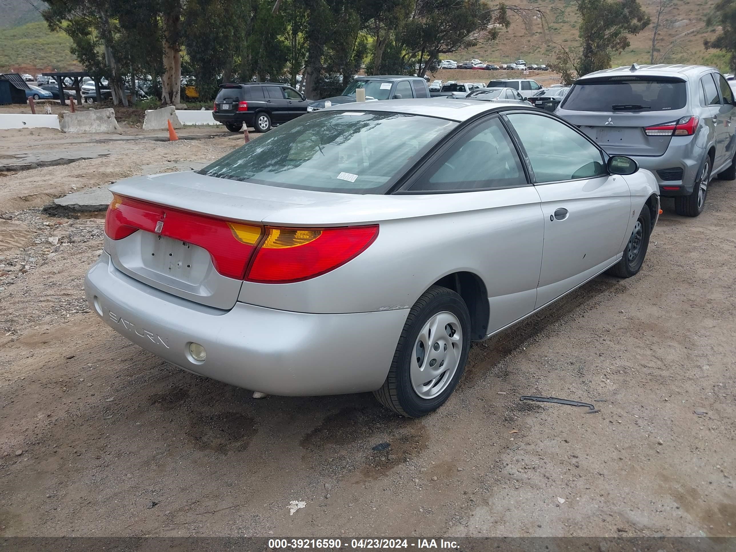 Photo 3 VIN: 1G8ZP14852Z304281 - SATURN SL 