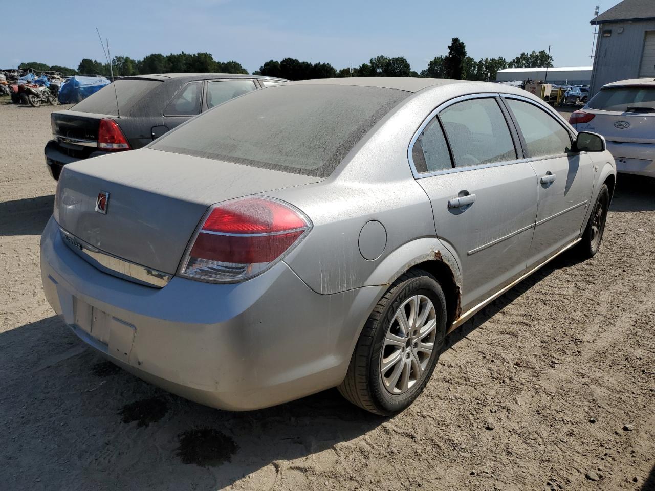 Photo 2 VIN: 1G8ZS57N37F232903 - SATURN AURA 