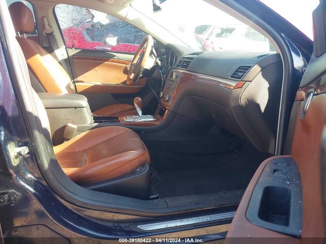 Photo 4 VIN: 1G8ZV577X8F263074 - SATURN AURA 