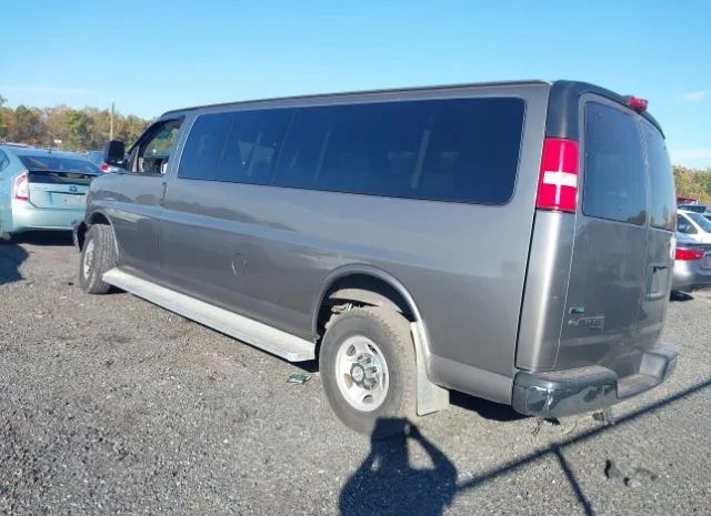 Photo 2 VIN: 1GA2G1DG2A1171371 - CHEVROLET EXPRESS PASSENGER 