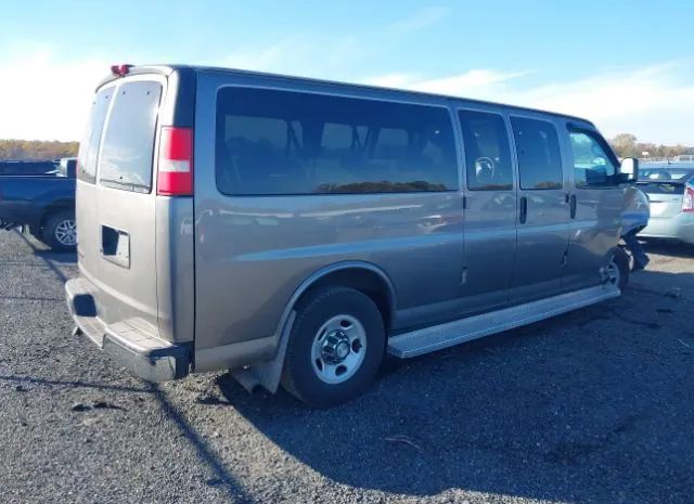 Photo 3 VIN: 1GA2G1DG2A1171371 - CHEVROLET EXPRESS PASSENGER 