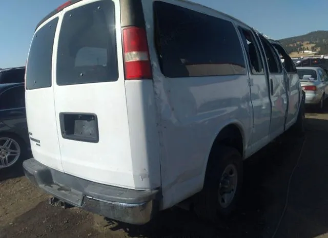 Photo 3 VIN: 1GA2GYDG9A1110270 - CHEVROLET EXPRESS PASSENGER 