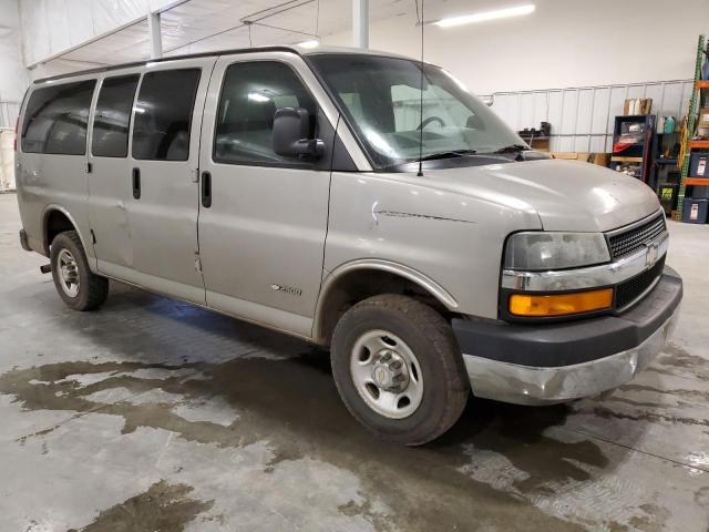 Photo 3 VIN: 1GAGG25U341212854 - CHEVROLET EXPRESS 