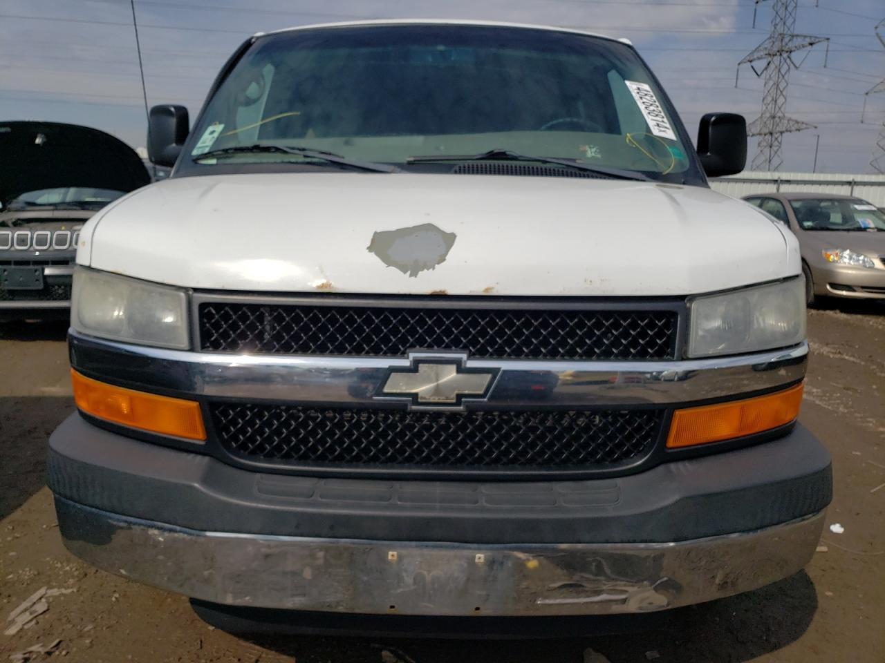 Photo 4 VIN: 1GAHG39K181124961 - CHEVROLET EXPRESS 