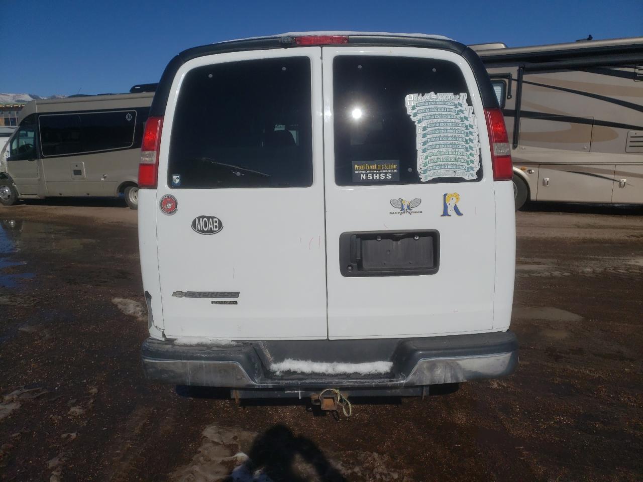 Photo 5 VIN: 1GAHG39K181177708 - CHEVROLET EXPRESS 