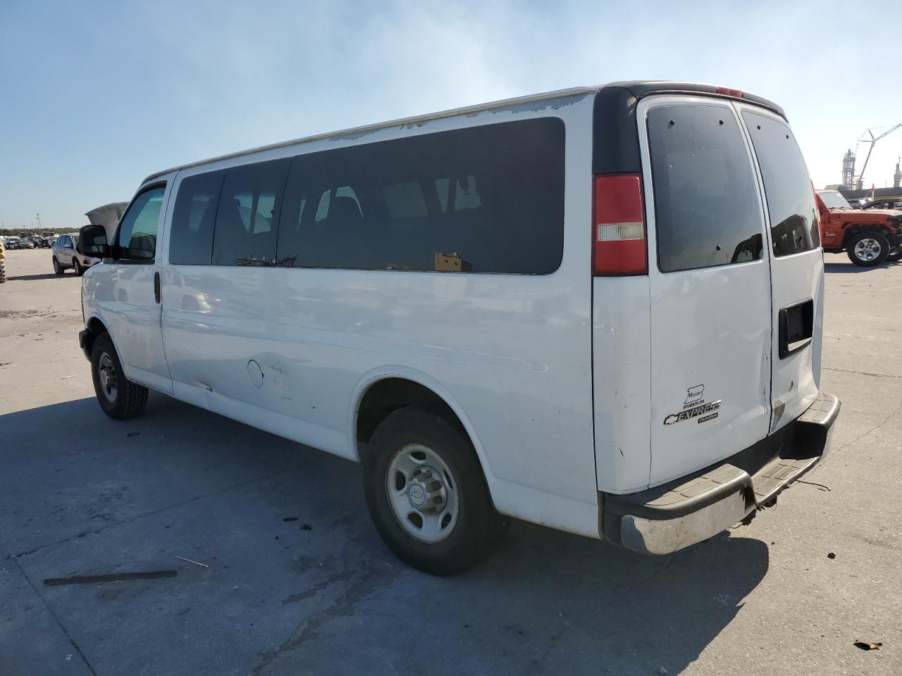 Photo 1 VIN: 1GAHG39K781163702 - CHEVROLET EXPRESS 