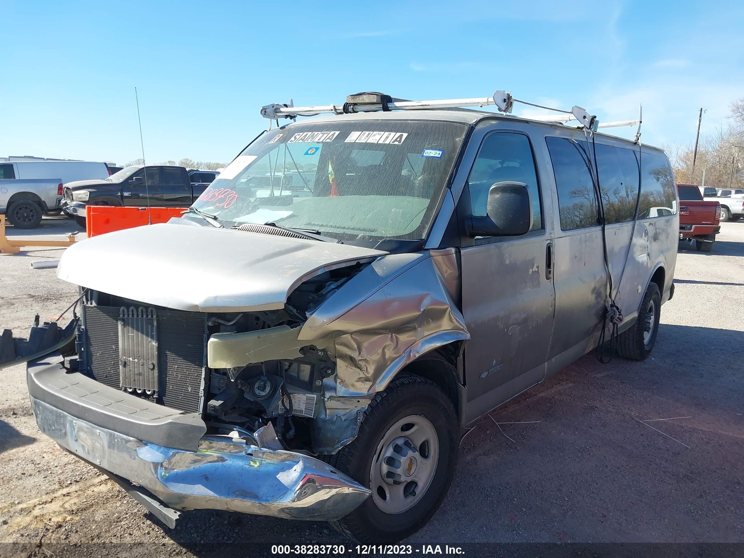 Photo 1 VIN: 1GAHG39U231125577 - CHEVROLET EXPRESS 