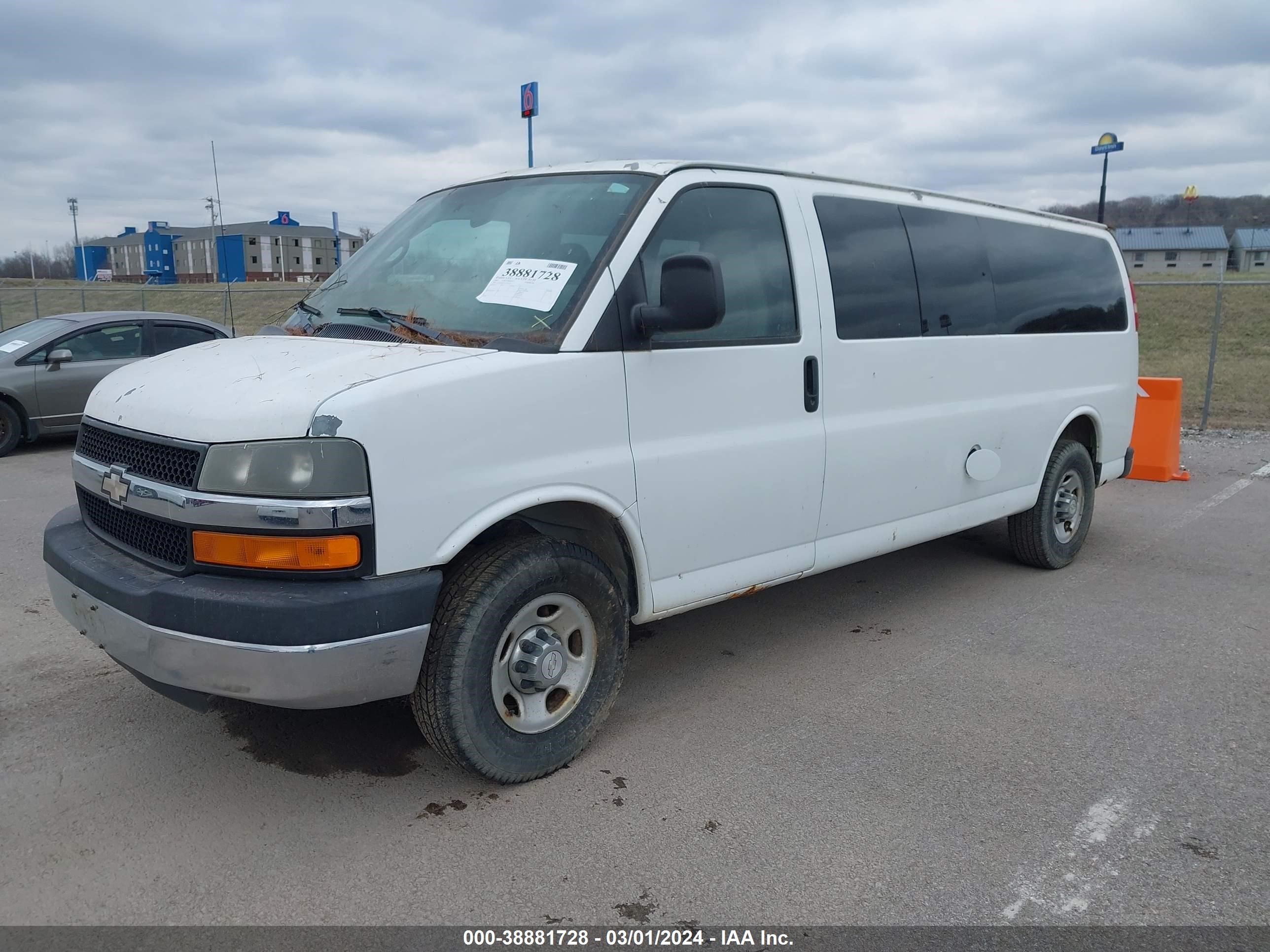 Photo 1 VIN: 1GAHG39U271202793 - CHEVROLET EXPRESS 