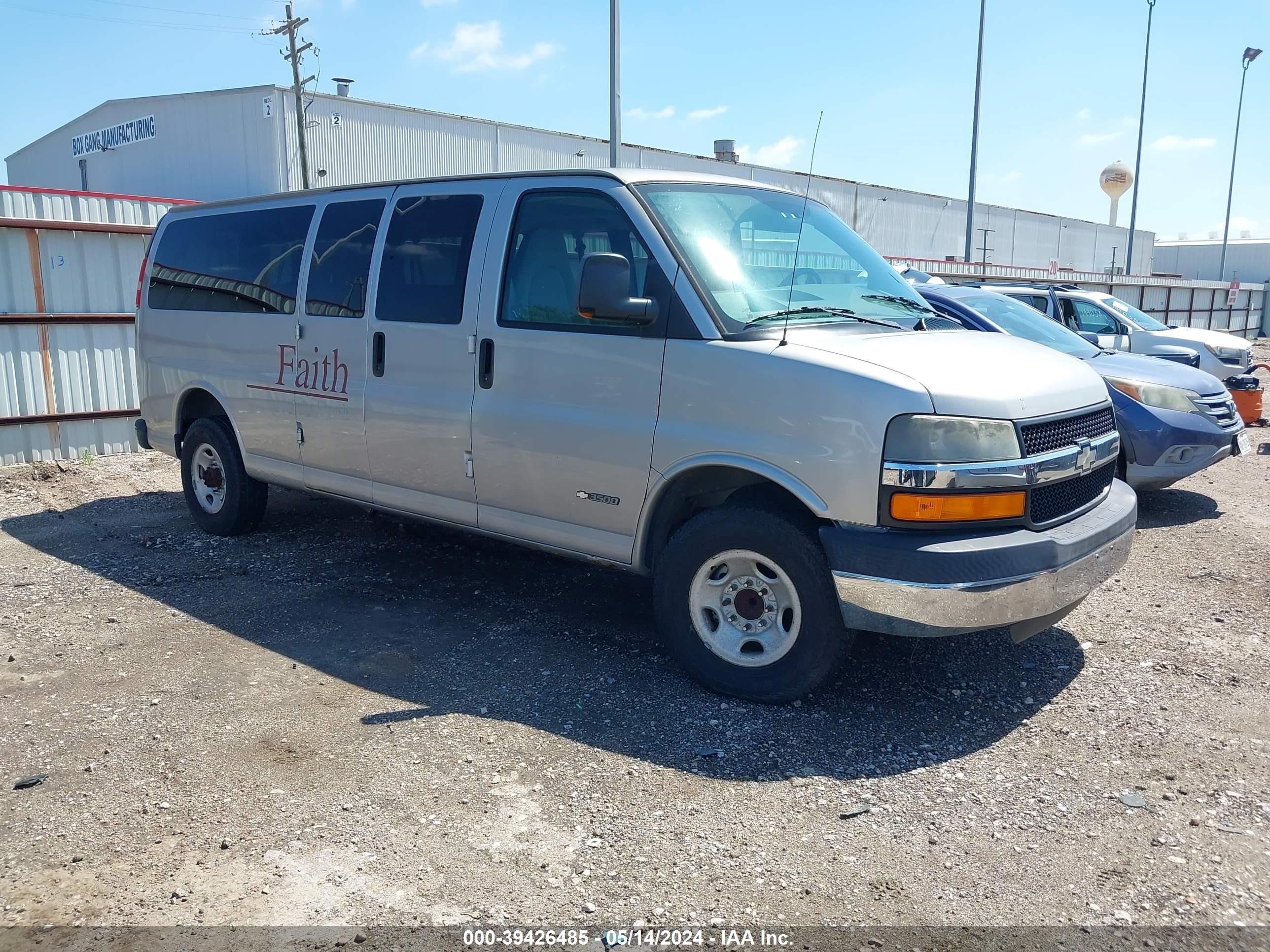 Photo 0 VIN: 1GAHG39U361154820 - CHEVROLET EXPRESS 