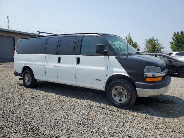 Photo 3 VIN: 1GAHG39U431224532 - CHEVROLET EXPRESS G3 