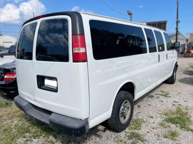 Photo 3 VIN: 1GAHG39U671239233 - CHEVROLET EXPRESS G3 