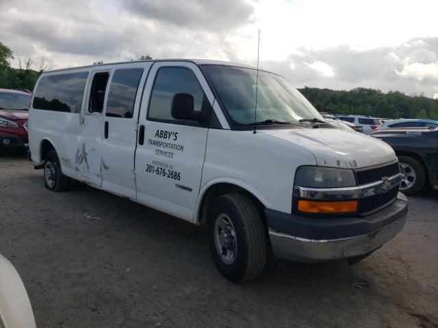 Photo 3 VIN: 1GAHG39U741107397 - CHEVROLET EXPRESS G3 