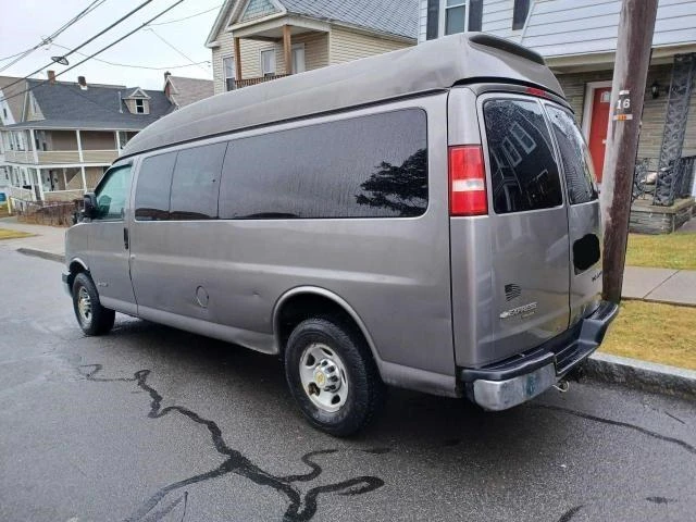 Photo 2 VIN: 1GAHG39U761117155 - CHEVROLET EXPRESS G3 