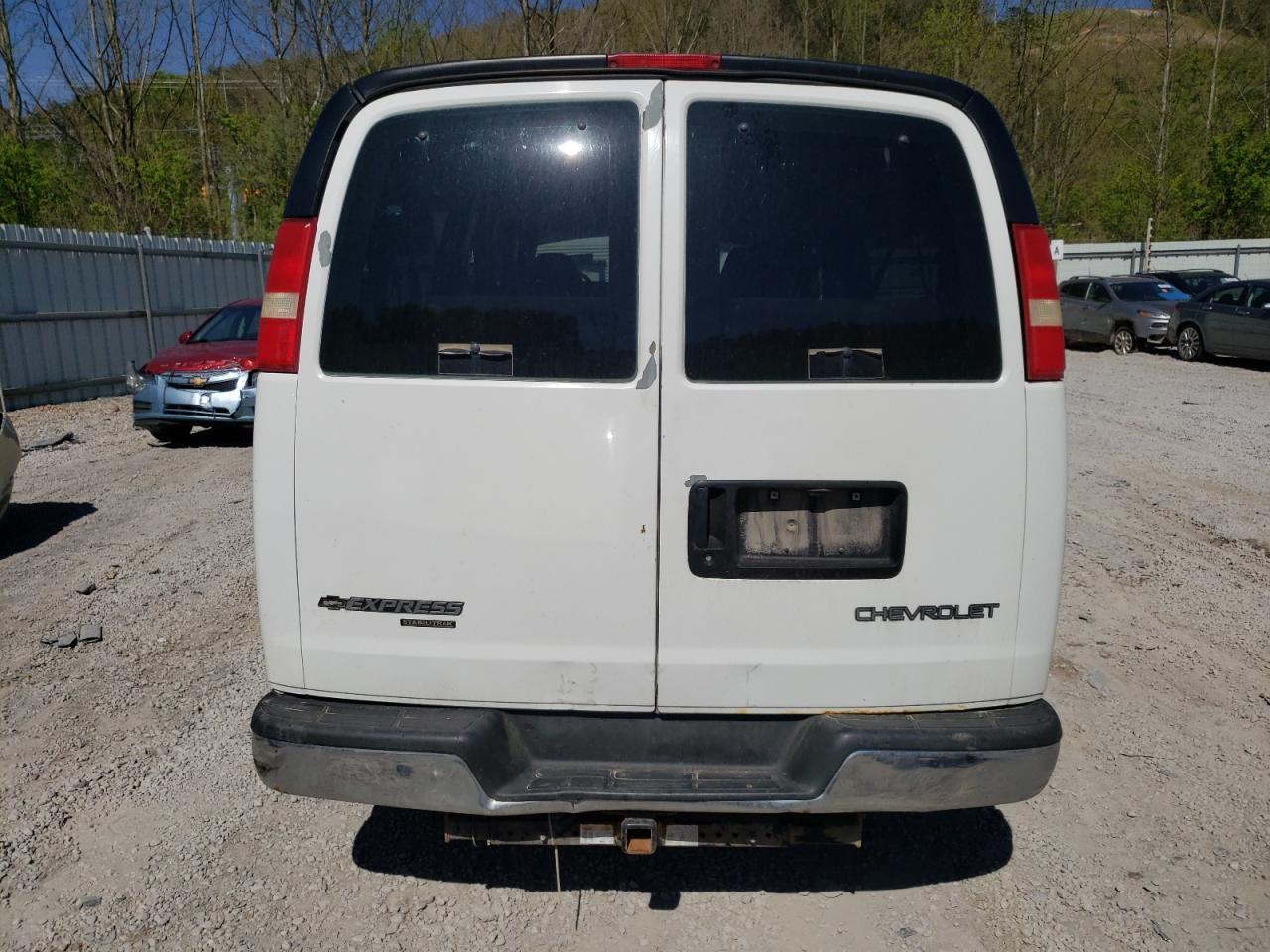 Photo 5 VIN: 1GAHG39U851107474 - CHEVROLET EXPRESS 