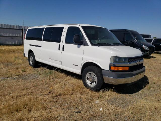 Photo 3 VIN: 1GAHG39UX31136813 - CHEVROLET EXPRESS 