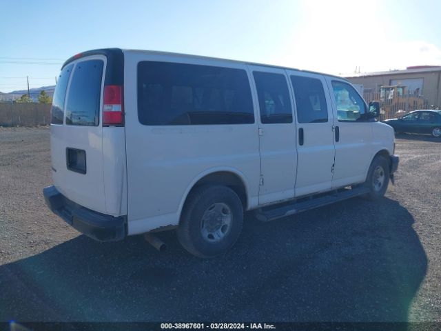 Photo 3 VIN: 1GAWGEFG0J1290493 - CHEVROLET EXPRESS 2500 