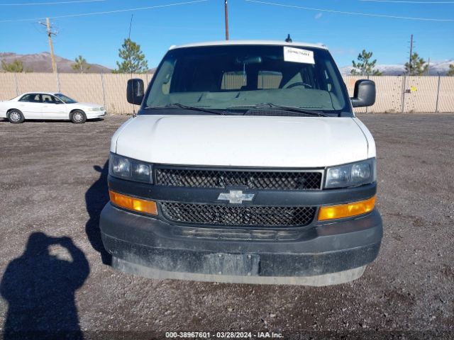 Photo 5 VIN: 1GAWGEFG0J1290493 - CHEVROLET EXPRESS 2500 