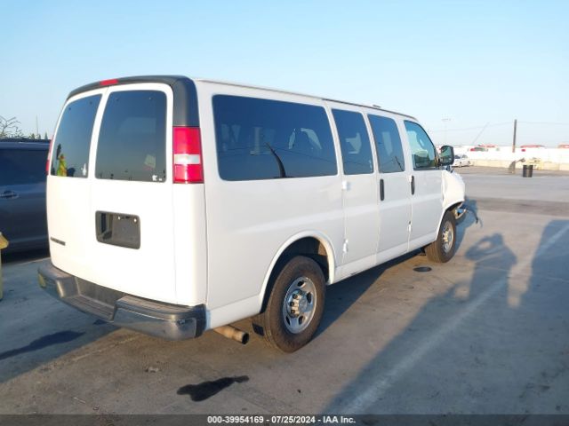 Photo 3 VIN: 1GAWGEFG6J1194576 - CHEVROLET EXPRESS 