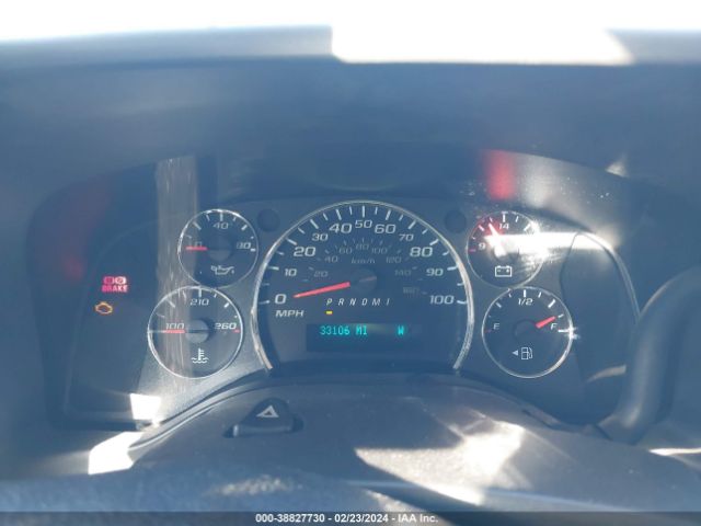 Photo 6 VIN: 1GAWGEFP0L1263328 - CHEVROLET EXPRESS PASSENGER 