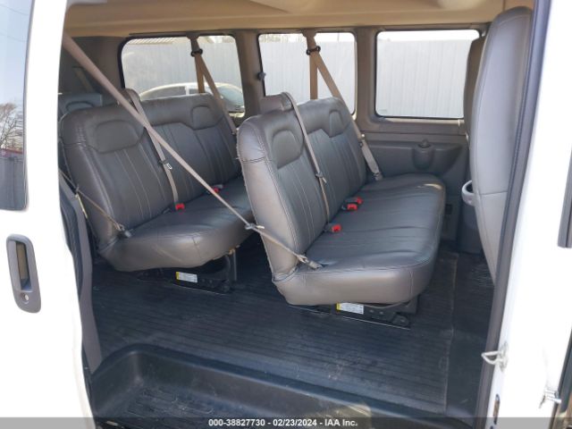 Photo 7 VIN: 1GAWGEFP0L1263328 - CHEVROLET EXPRESS PASSENGER 